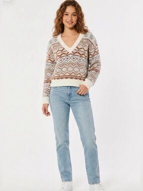 Warm & Cozy V-Neck Patterned Sweater – Boho-Chic Multicolored Knit – Size Medium